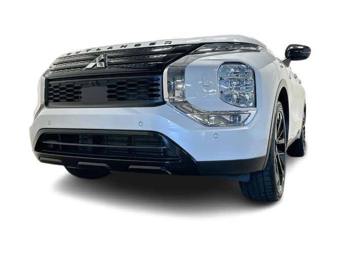 Thumbnail: 2023 Mitsubishi Outlander - 6