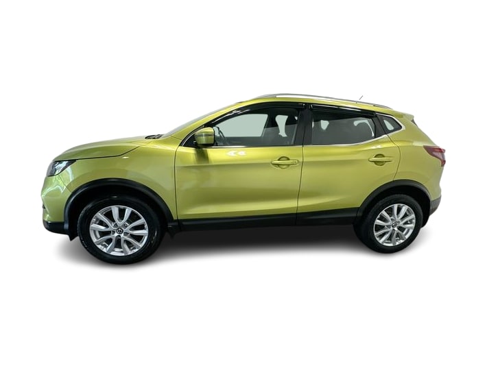 Thumbnail: 2020 Nissan Rogue Sport - 3