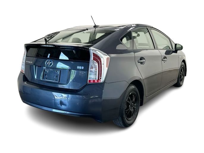 Thumbnail: 2015 Toyota Prius - 30