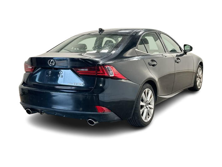 Thumbnail: 2016 Lexus IS - 22