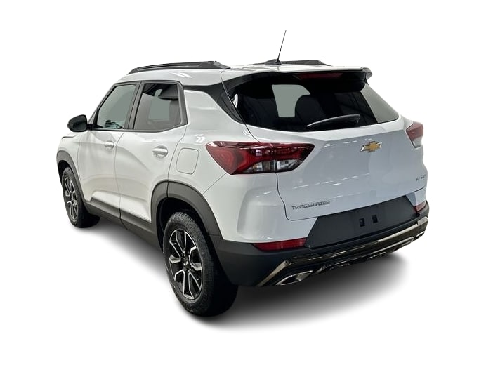 Thumbnail: 2022 Chevrolet TrailBlazer - 4