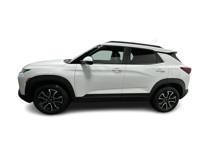 Thumbnail: 2022 Chevrolet TrailBlazer - 3