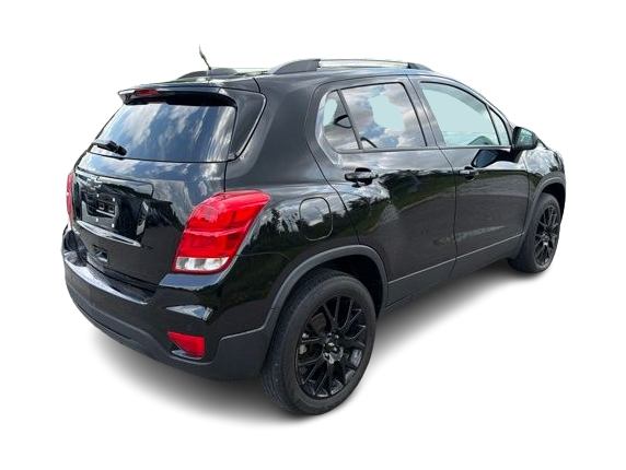 Thumbnail: 2022 Chevrolet Trax - 21