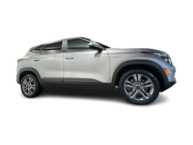 Thumbnail: 2023 Kia Seltos - 17