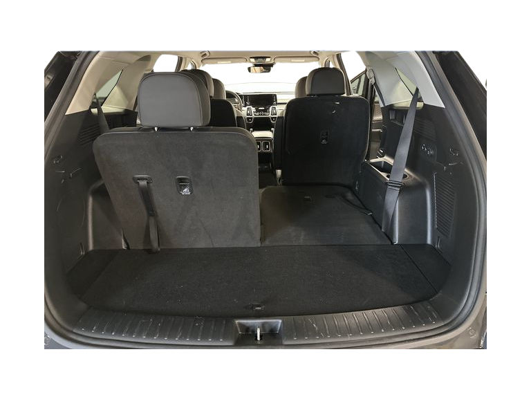 Thumbnail: 2023 Kia Sorento - 30