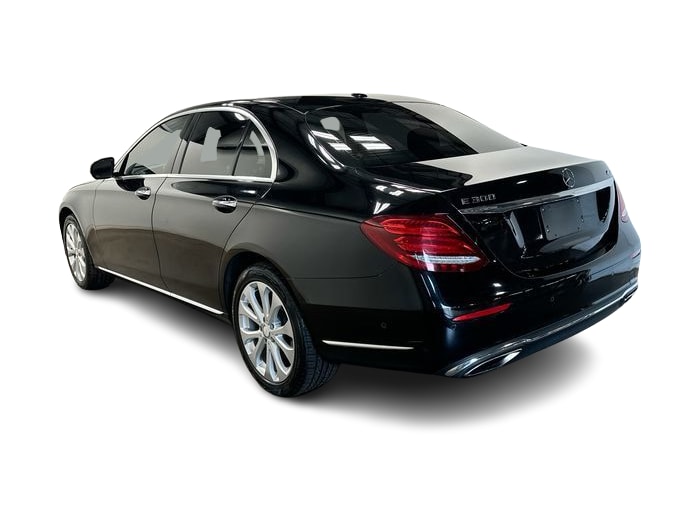Thumbnail: 2017 Mercedes-Benz E-Class - 4