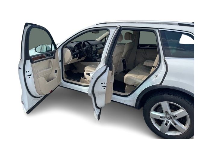 2014 Volkswagen Touareg  15