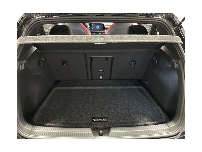 Thumbnail: 2024 Volkswagen Golf - 17