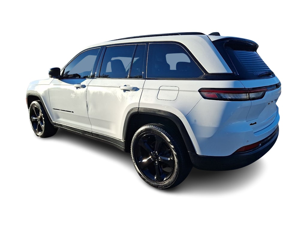 Thumbnail: 2023 Jeep Grand Cherokee - 3