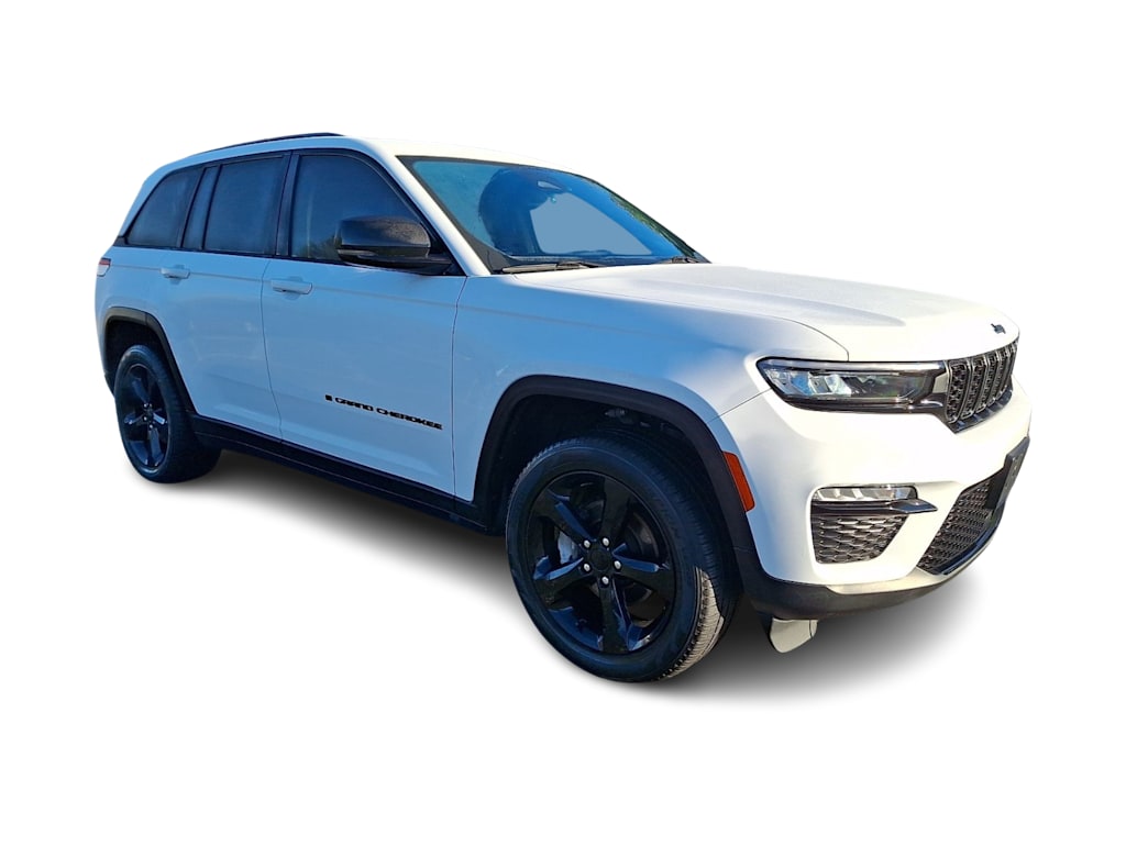 Thumbnail: 2023 Jeep Grand Cherokee - 14