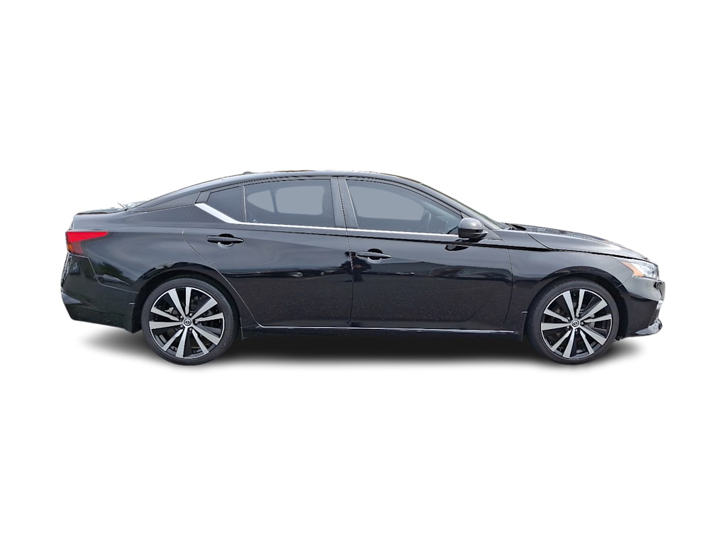 2021 Nissan Altima SR 15