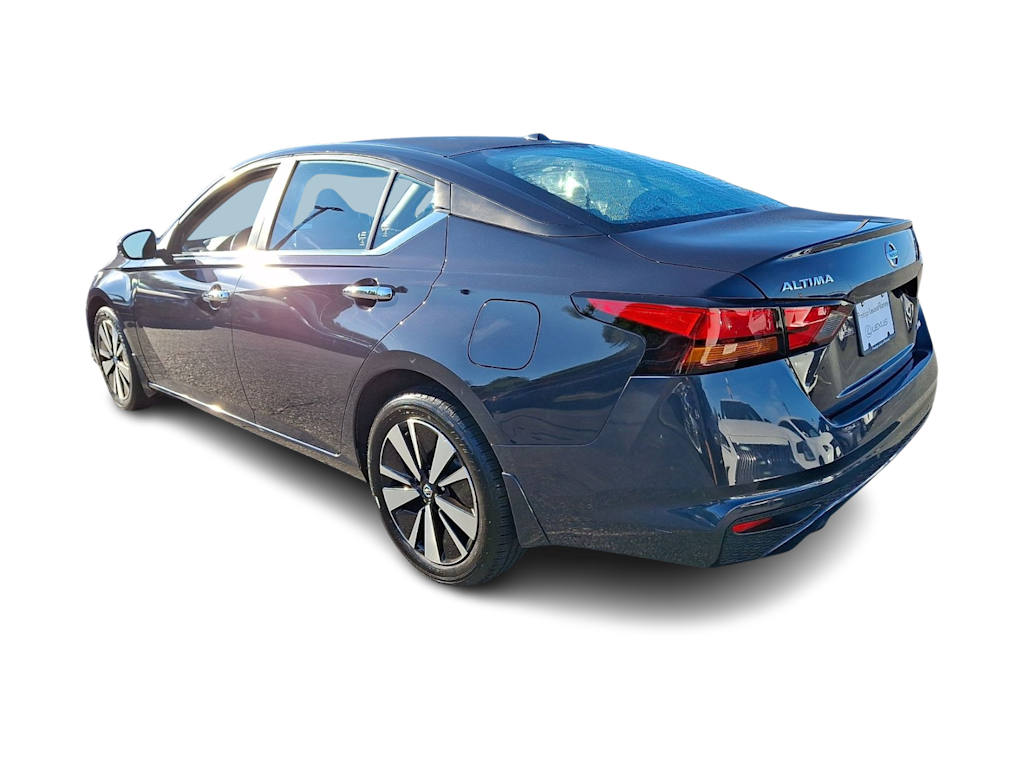 Thumbnail: 2022 Nissan Altima - 3