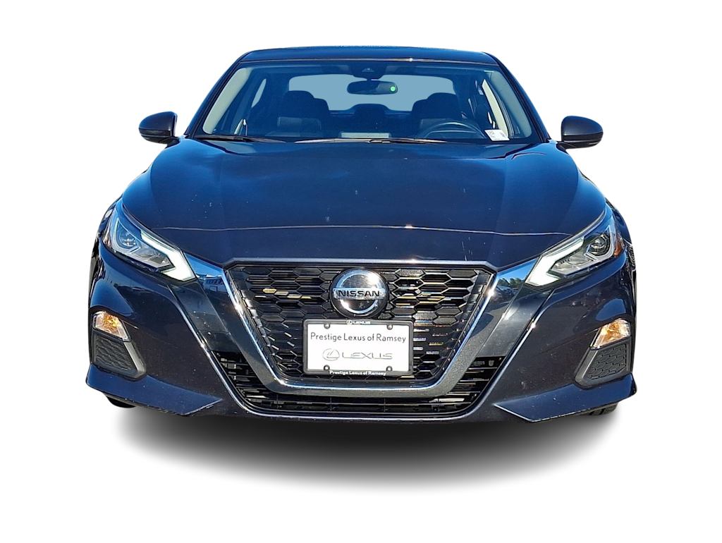 Thumbnail: 2022 Nissan Altima - 4