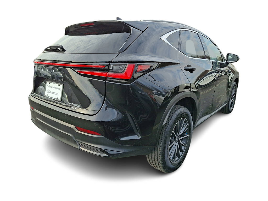 Thumbnail: 2024 Lexus ES - 15