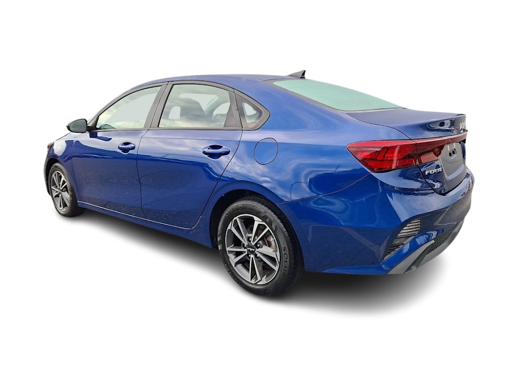 Thumbnail: 2023 Kia Forte - 3