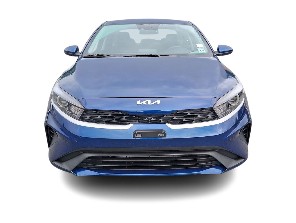 Thumbnail: 2023 Kia Forte - 4