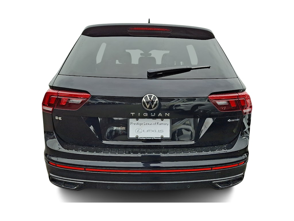 Thumbnail: 2022 Volkswagen Tiguan - 3