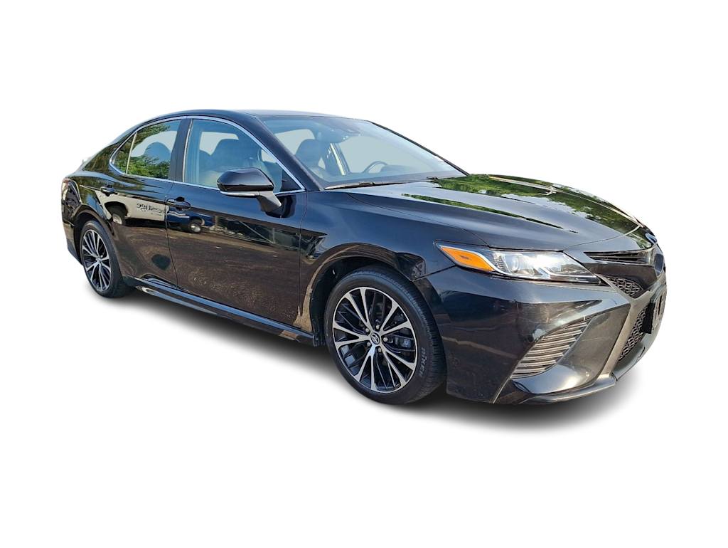 Thumbnail: 2019 Toyota Camry - 13