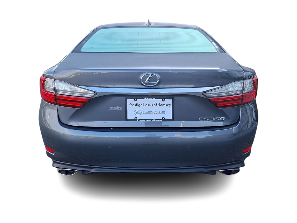 Thumbnail: 2018 Lexus ES - 4