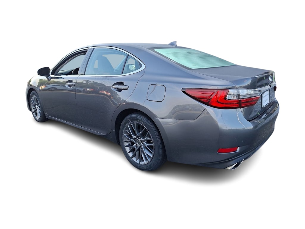 Thumbnail: 2018 Lexus ES - 3