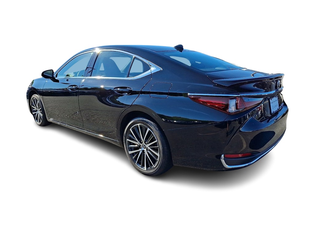 Thumbnail: 2024 Lexus ES - 3