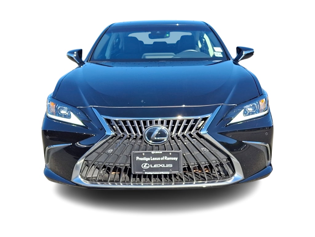 Thumbnail: 2024 Lexus ES - 4
