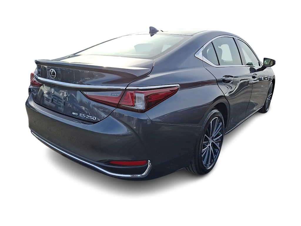 Thumbnail: 2024 Lexus ES - 16