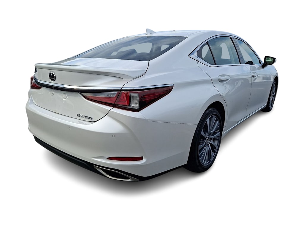 Thumbnail: 2021 Lexus ES - 15