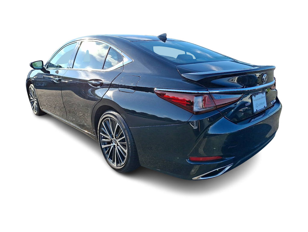 Thumbnail: 2023 Lexus ES - 3