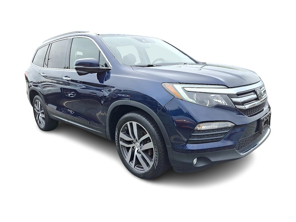 Thumbnail: 2017 Honda Pilot - 14