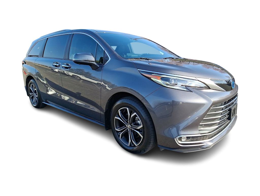 Thumbnail: 2025 Toyota Sienna - 14