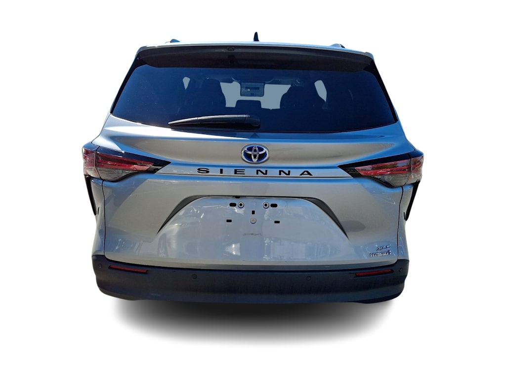 Thumbnail: 2022 Toyota Sienna - 4