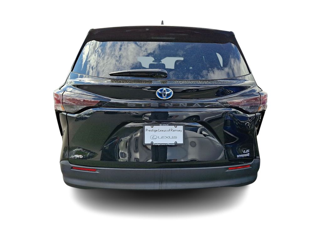 Thumbnail: 2023 Toyota Sienna - 4