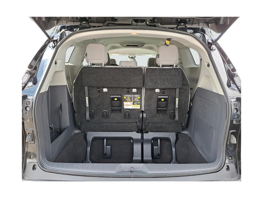 Thumbnail: 2023 Toyota Sienna - 12