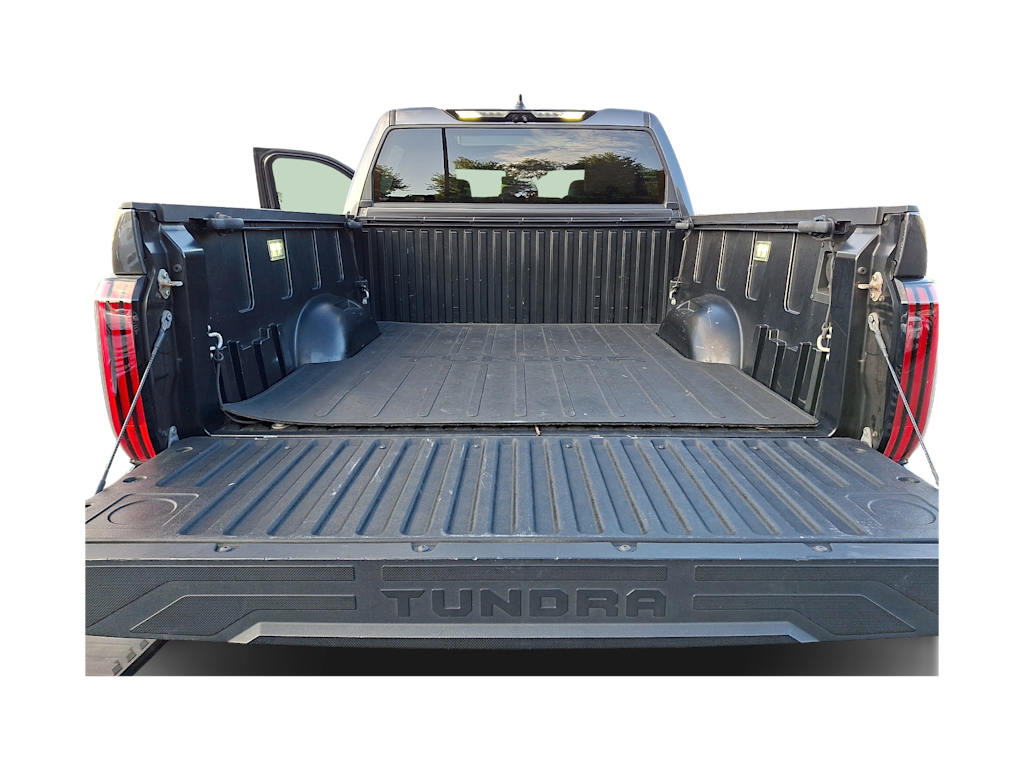 Thumbnail: 2022 Toyota Tundra - 10