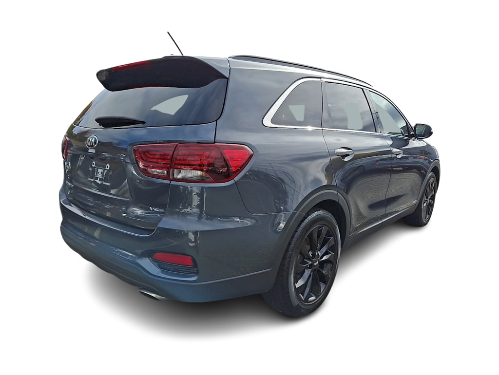 Thumbnail: 2019 Kia Sorento - 17