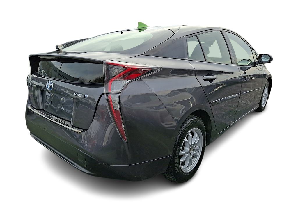 Thumbnail: 2016 Toyota Prius - 16