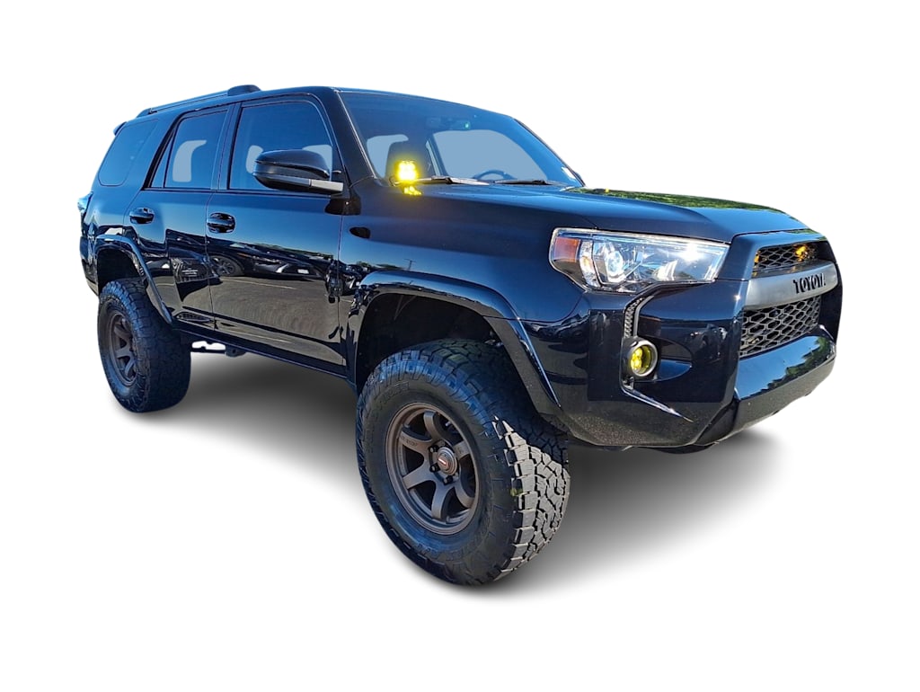 Thumbnail: 2019 Toyota 4Runner - 14