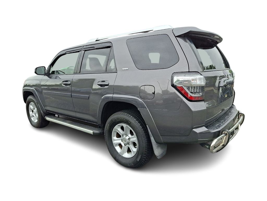 Thumbnail: 2015 Toyota 4Runner - 3