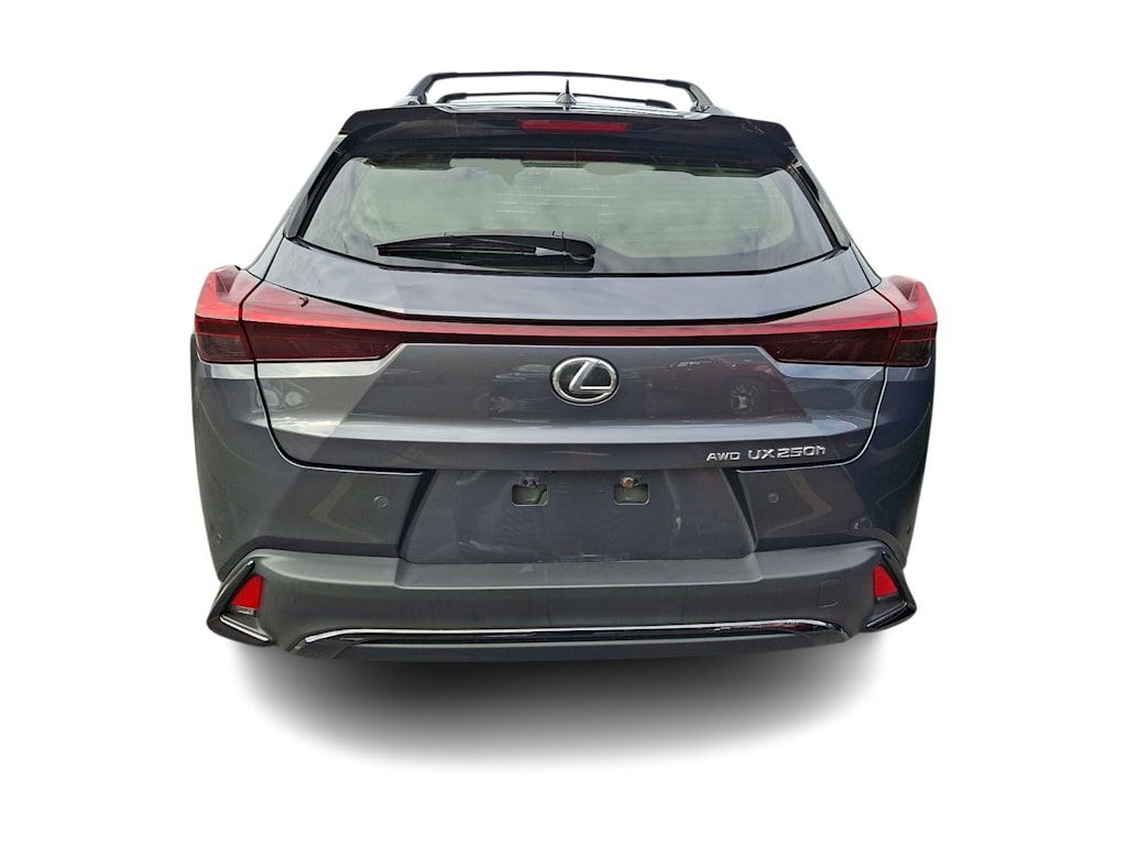 Thumbnail: 2024 Lexus UX - 3