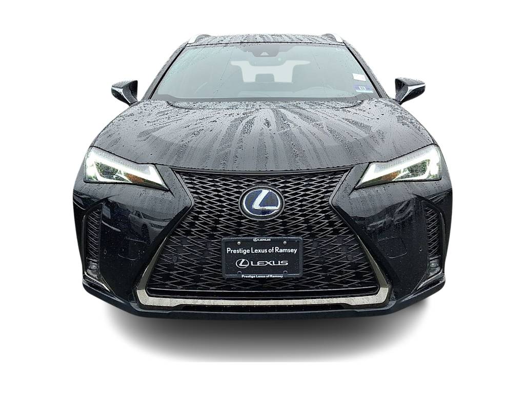 Thumbnail: 2019 Lexus UX - 3