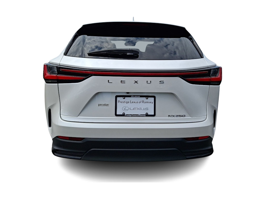 Thumbnail: 2024 Lexus ES - 3
