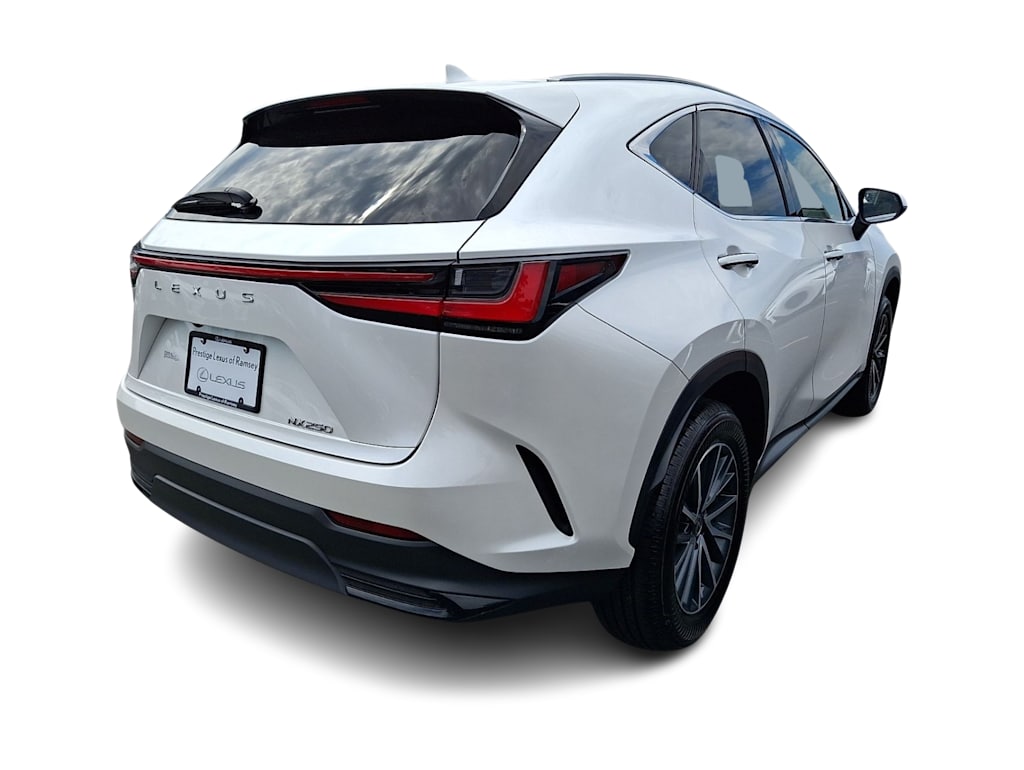 Thumbnail: 2024 Lexus ES - 14