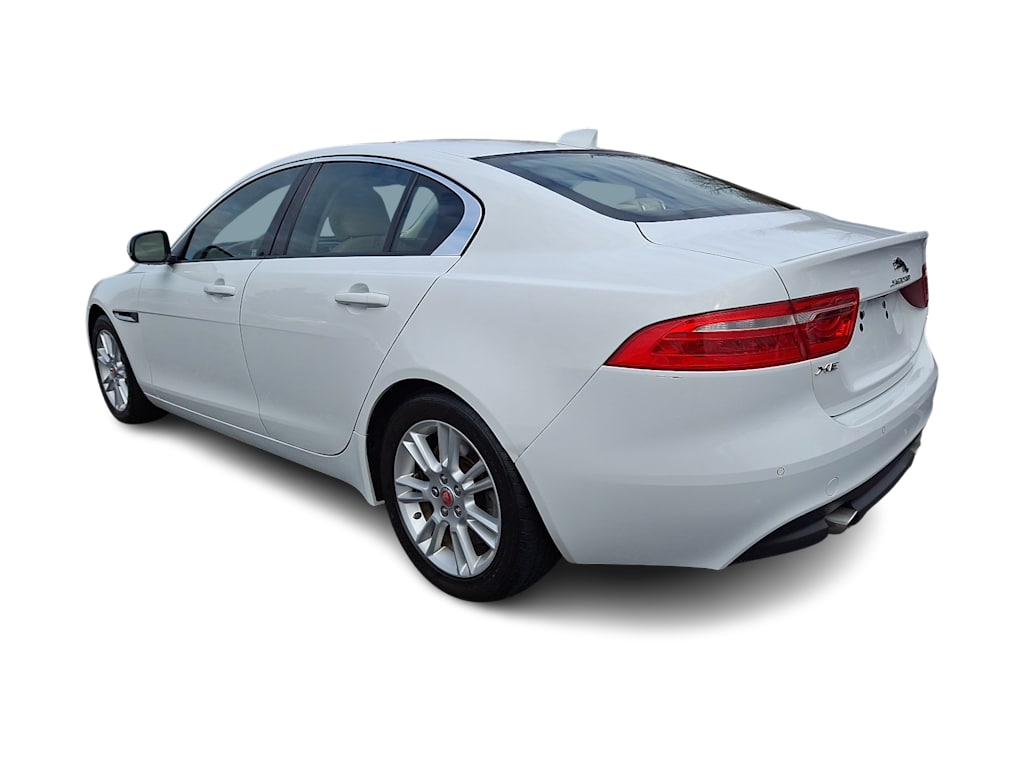 Thumbnail: 2018 Jaguar XE - 2