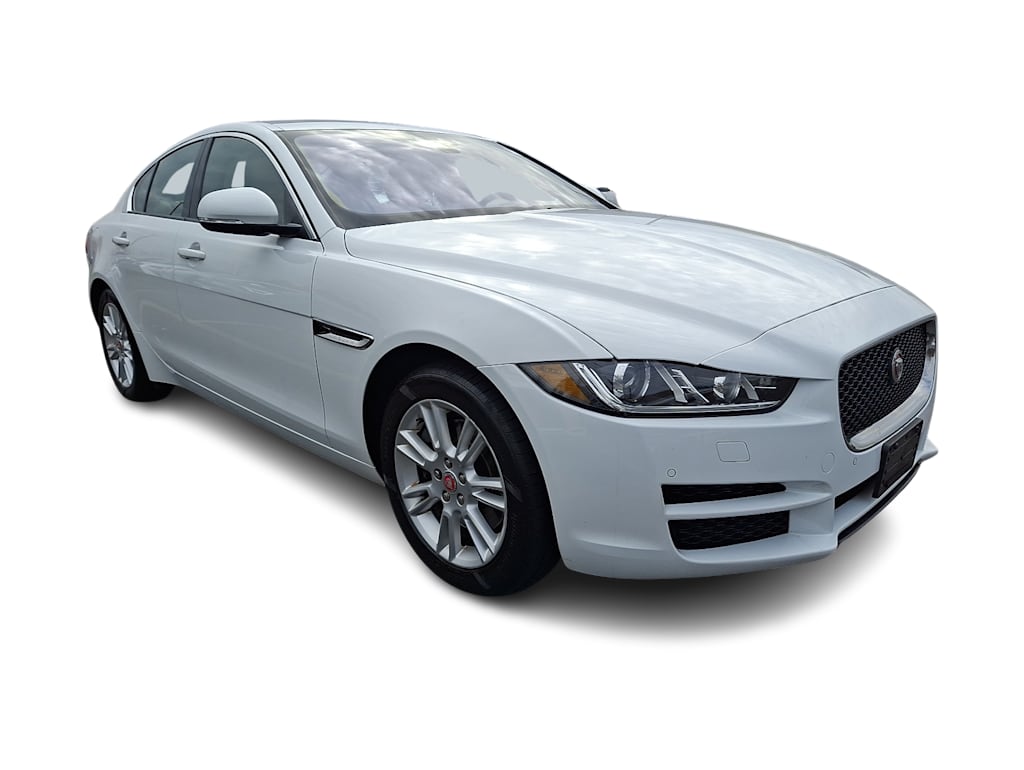Thumbnail: 2018 Jaguar XE - 15