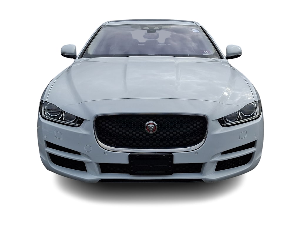 Thumbnail: 2018 Jaguar XE - 4