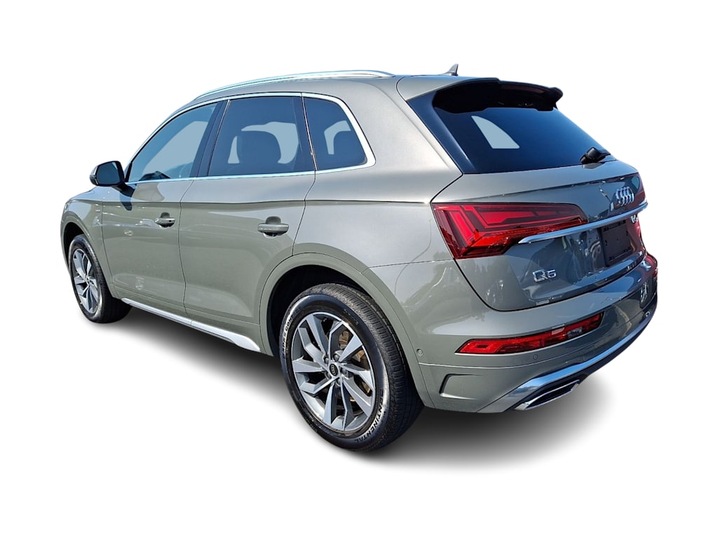 Thumbnail: 2023 Audi Q5 - 3