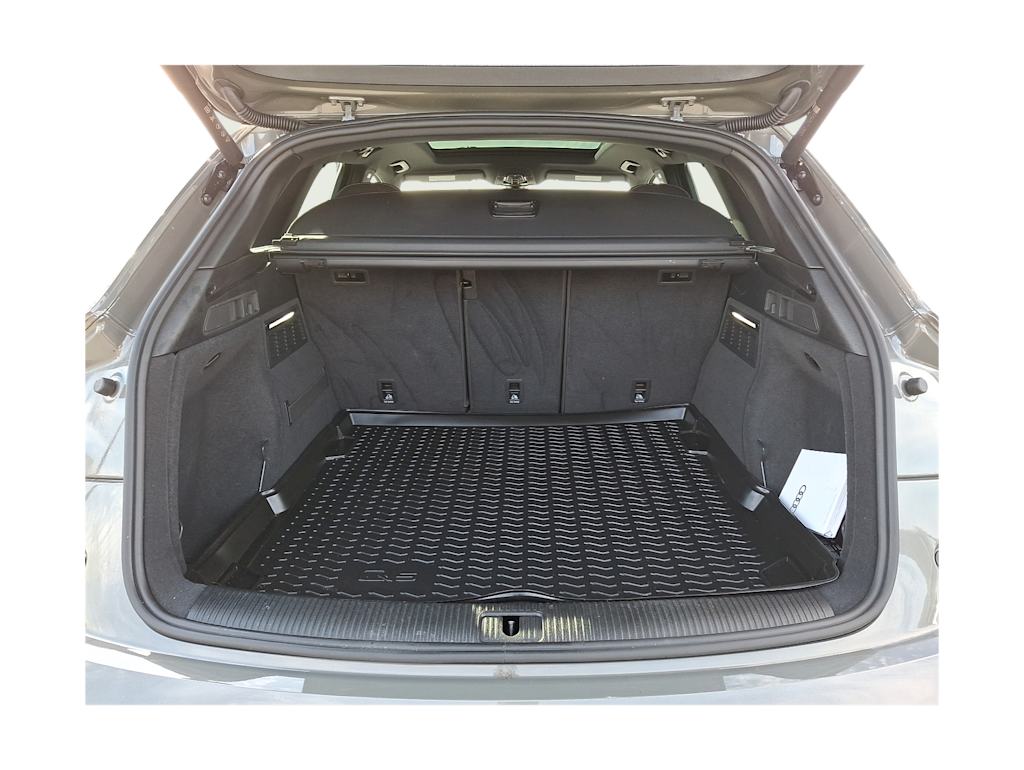 Thumbnail: 2023 Audi Q5 - 12