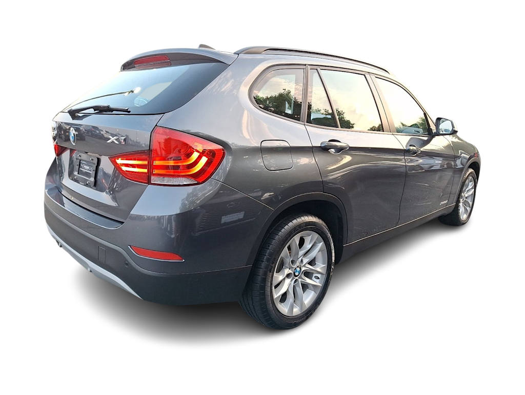 Thumbnail: 2015 BMW X1 - 15