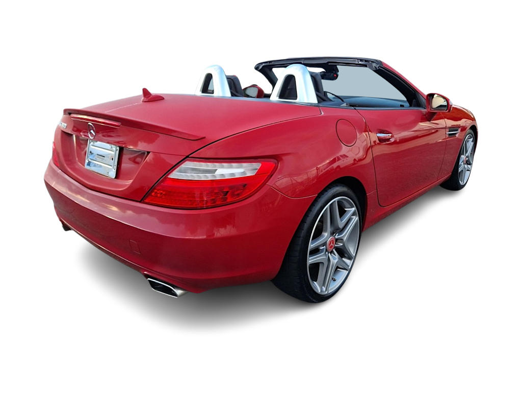 Thumbnail: 2016 Mercedes-Benz SLK - 12